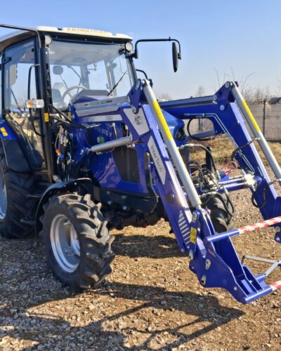 Farmtrac 555 z ładowaczwem