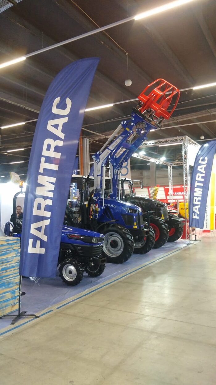 widok stoiska Farmtrac na Agrotech Kielce 2025